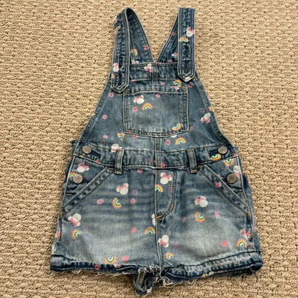 Baby gap short overalls. Excellent condition.  Pet and smoke free home - Picture 1 of 3